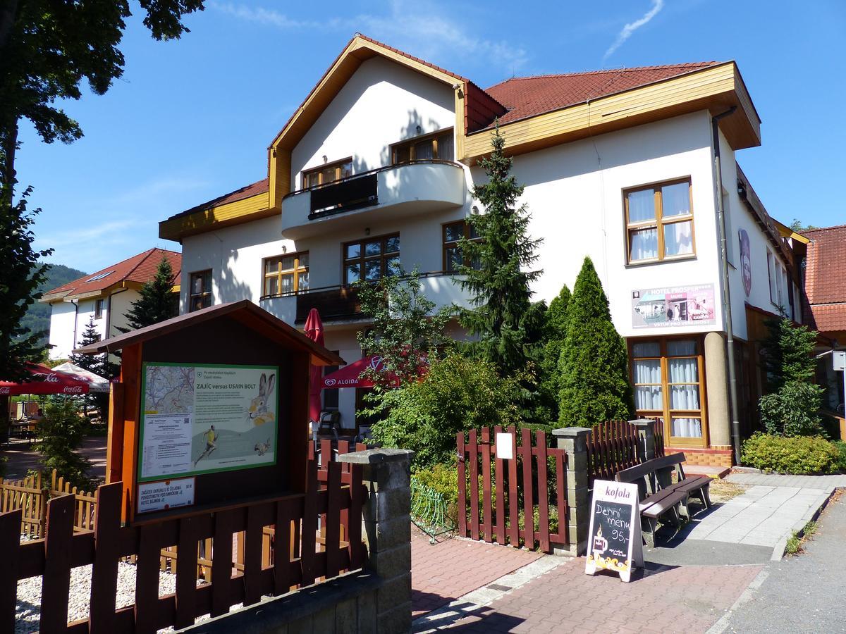 Hotel Prosper Čeladná Exterior foto